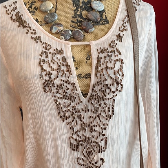 Top - Picture 2 of 4